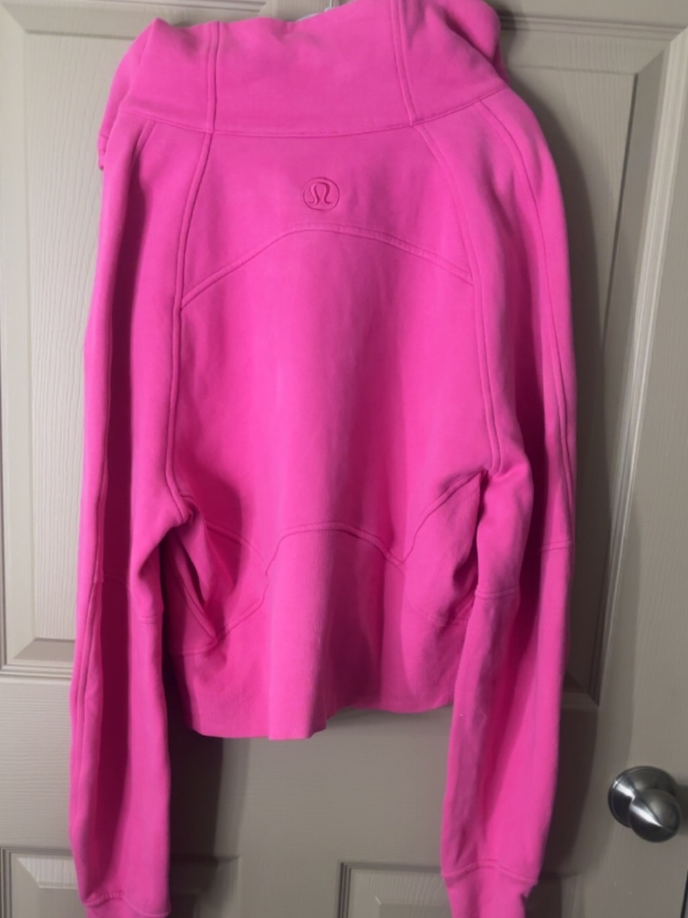 Lululemon Scuba in hot pink - Picture 4 of 5